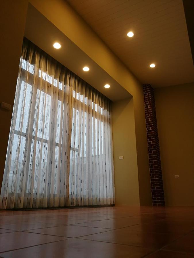 羅東夜市舒果shugo B&B 近清溝夜市 國旅卡特約店 配合手作早餐店及租車行 หลัวตง ภายนอก รูปภาพ